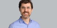 Pierre-Olivier Pineau wins the Hubert-Reeves award